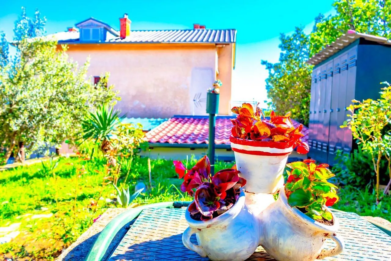 Vacation Home Grill & Chill With 350M2 Garden With Bbq Novi Vinodolski Chorvatsko