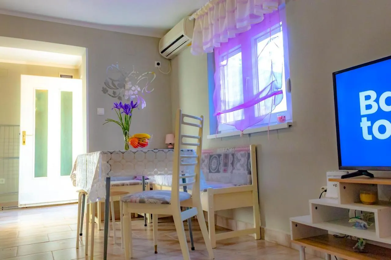 Vacation Home Grill & Chill With 350M2 Garden With Bbq Novi Vinodolski 0*,  Chorvatsko