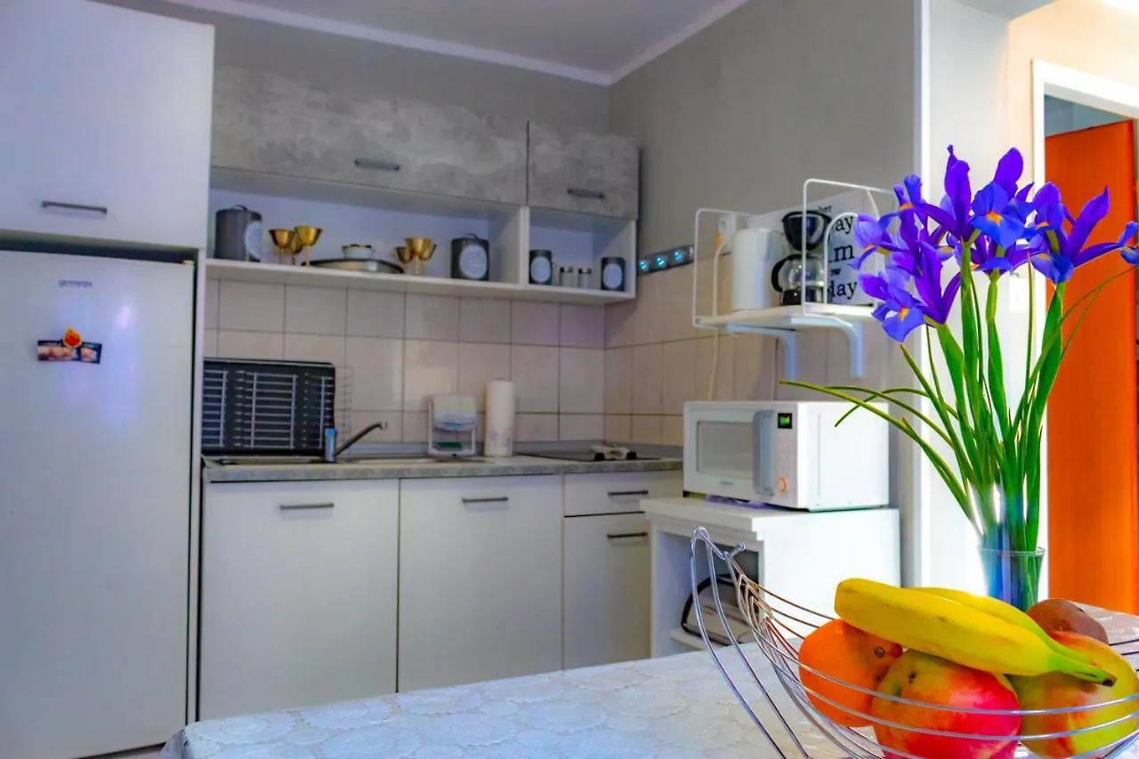 Vacation Home Grill & Chill With 350M2 Garden With Bbq Novi Vinodolski Apartment