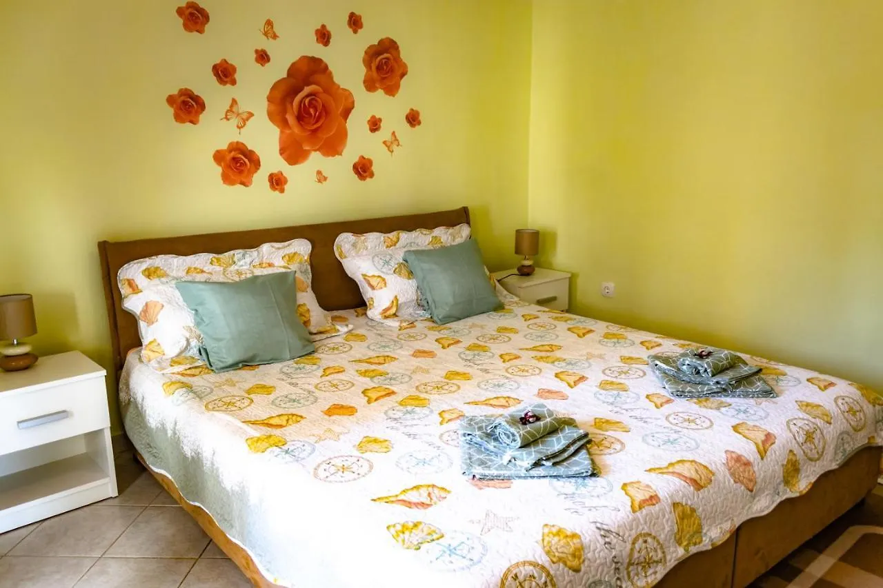 Apartmán Vacation Home Grill & Chill With 350M2 Garden With Bbq Novi Vinodolski